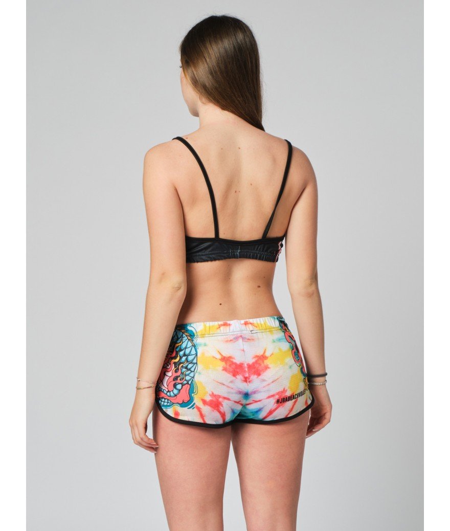 Short donna Akira
